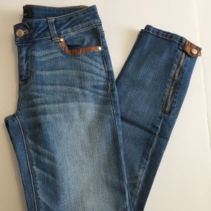 White House Black Market Womens Jeans 0 Sz Skimmer